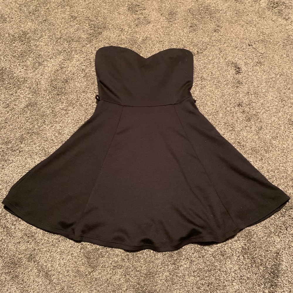 Black Strapless Dress (NWT, Size S)